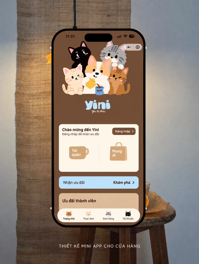 Trang chủ Yini với bộ mascot, lựa chọn tại quán hoặc mang đi và ưu đãi thành viên.